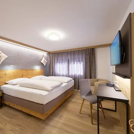 Hotel apartamentowy Grischuna Samnaun