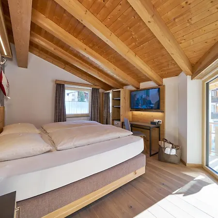 Grischuna Hotel apartamentowy