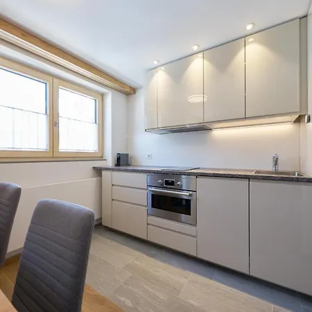Hotel apartamentowy Grischuna 3*